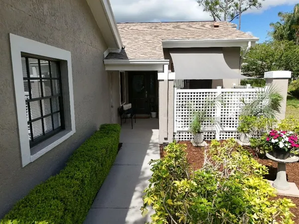 $359,000 | 5525 Hampstead Heath, Unit 43, Sarasota, FL 34235