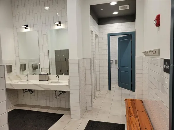 $359,000 | 5525 Hampstead Heath, Unit 43, Sarasota, FL 34235