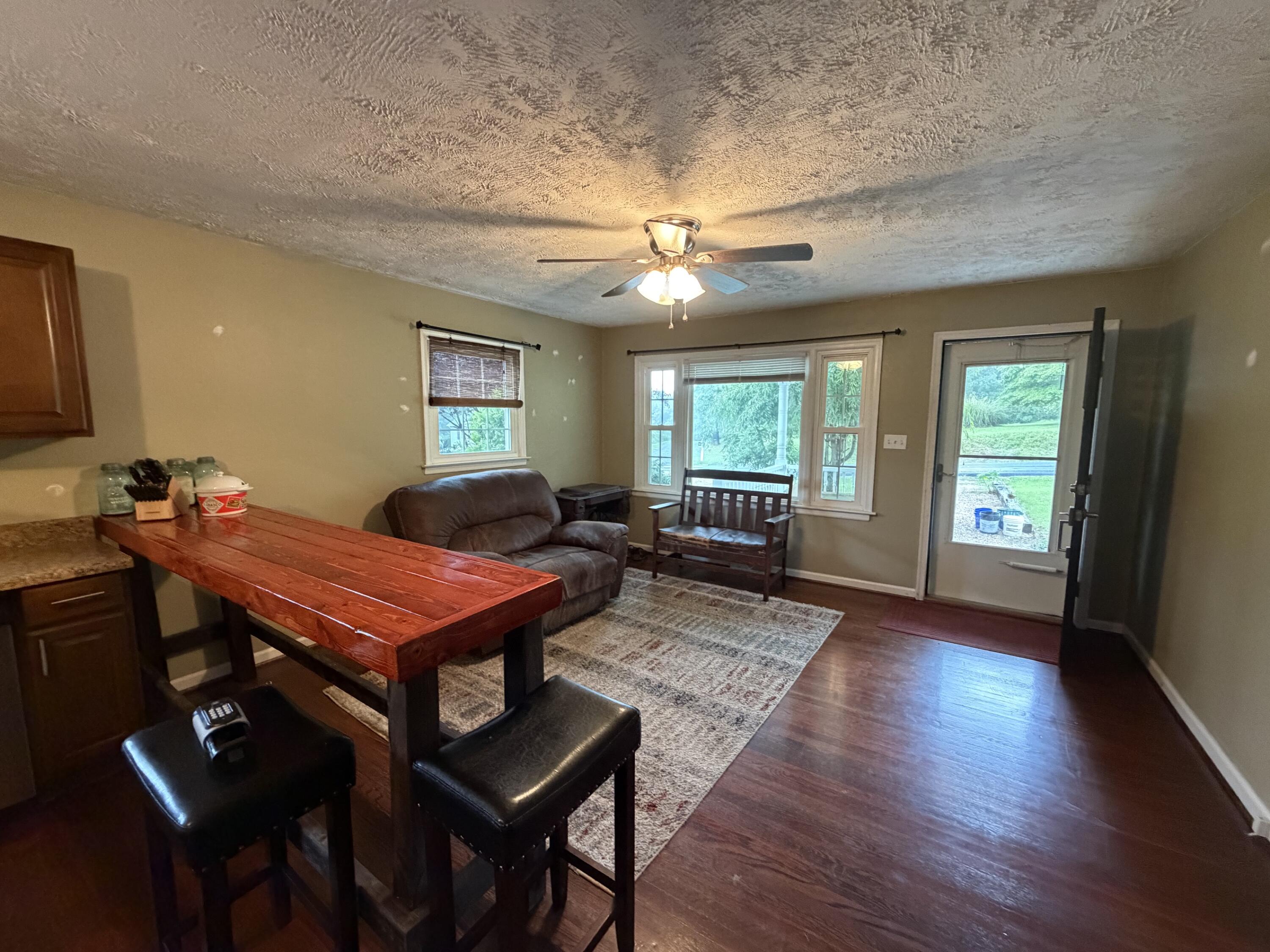 2692 Timber Ridge Buchanan, VA 24066 - Photo 8 of 40 IMG_0764