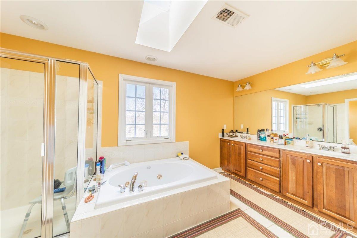 7 Nicholas Court Cream Ridge, NJ 08514 - Photo 16 of 24