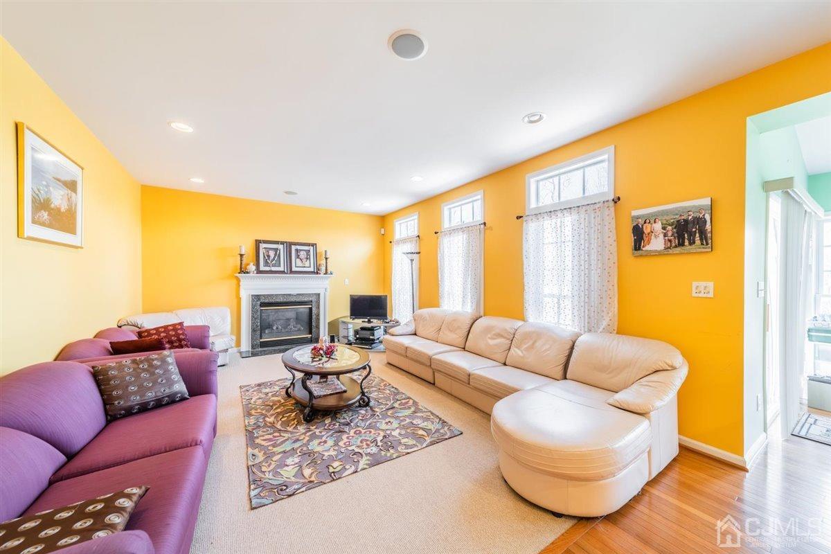 7 Nicholas Court Cream Ridge, NJ 08514 - Photo 6 of 24