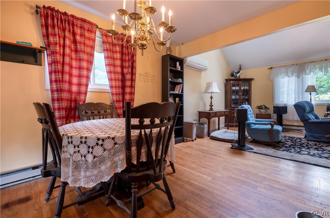 167 Old Stagecoach Road Gilbert, PA 18331 - Photo 28 of 50 main house dining area