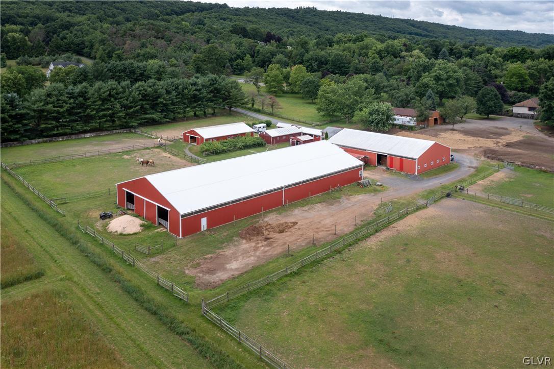 167 Old Stagecoach Road Gilbert, PA 18331 - Photo 3 of 50