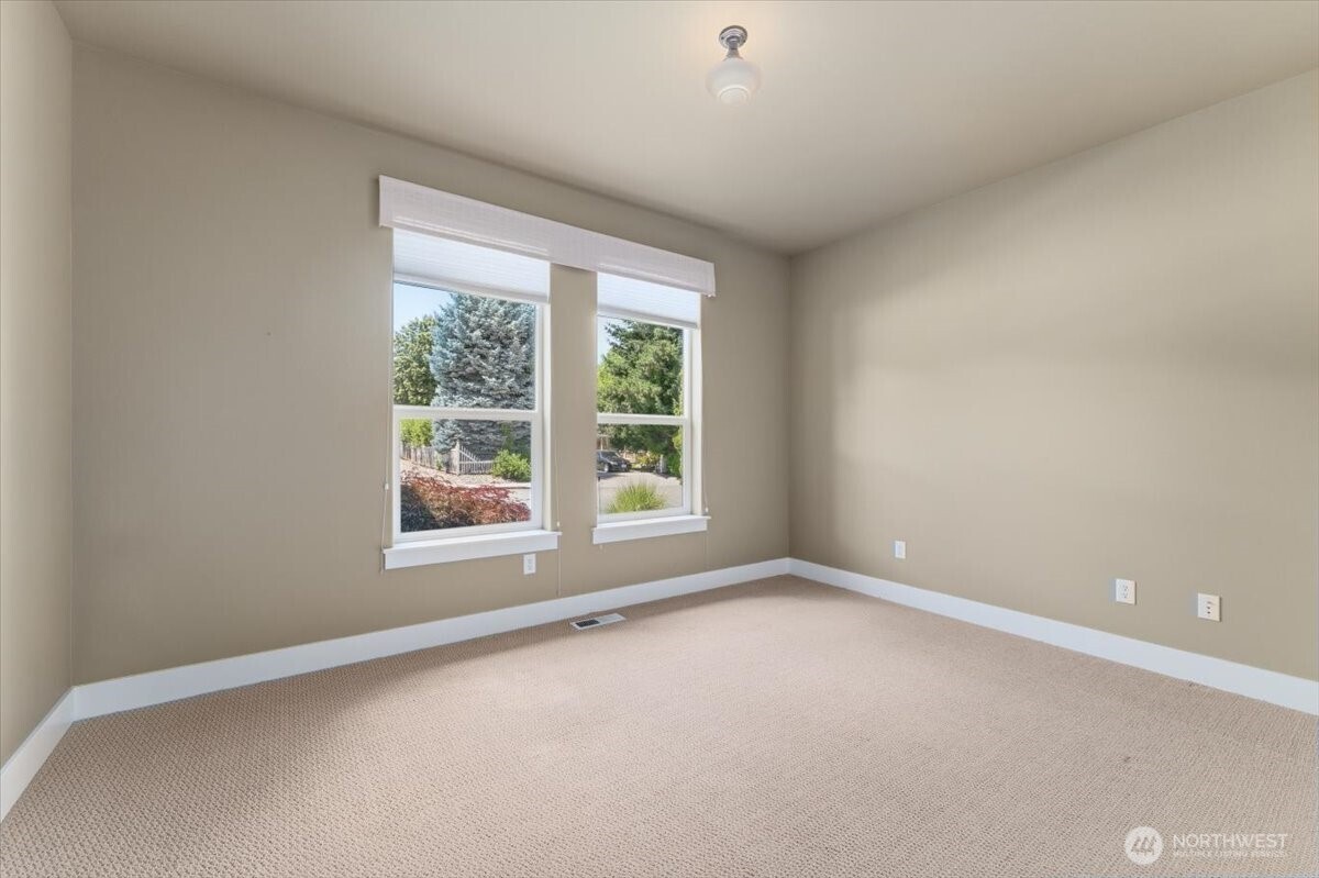 105 Pickens Street Wenatchee, WA 98801 - Photo 20 of 34