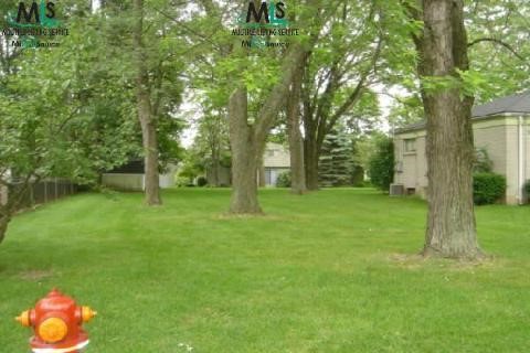 507 South Crooks Road Clawson, MI 48017 - Photo 1 of 4 879391.JPG