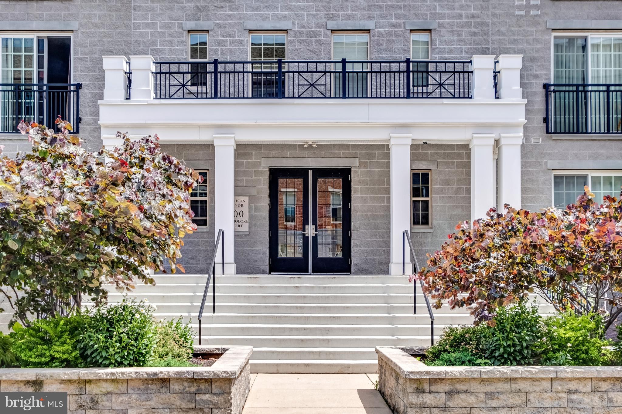 600 Commodore Court, Unit 2609 Philadelphia, PA 19146 - Photo 2 of 13