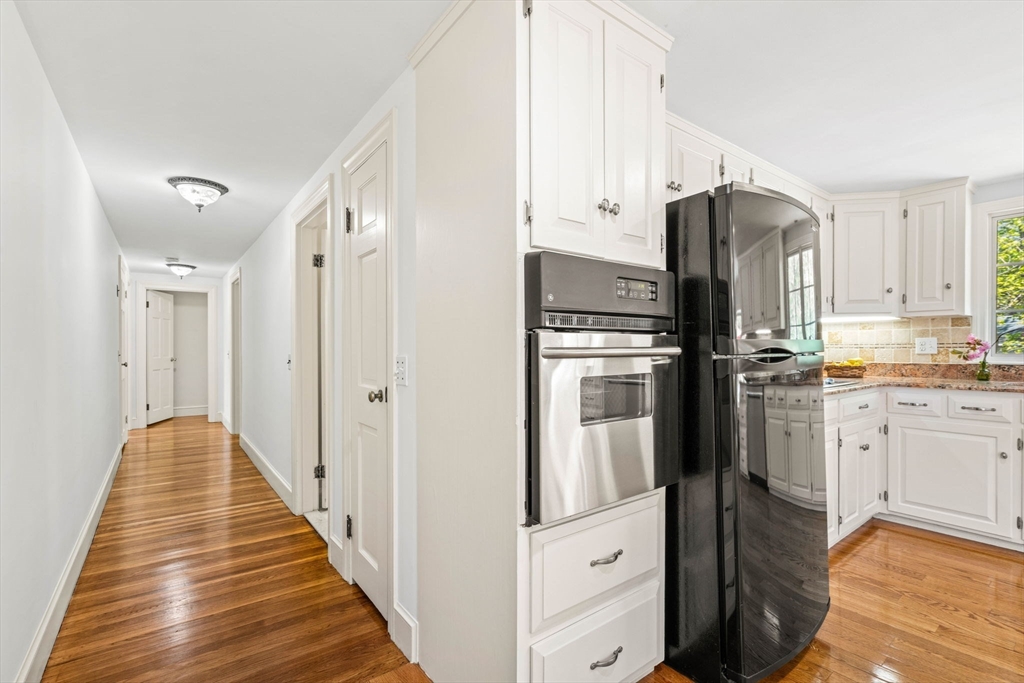 53 Summer Street Danvers, MA 01923 - Photo 23 of 41