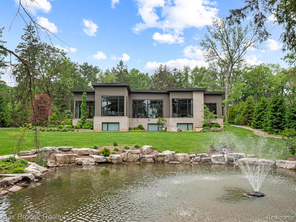 4890 Charing Cross Road Bloomfield Hills, MI 48304 - Photo 1 of 52 Gallery Image 1