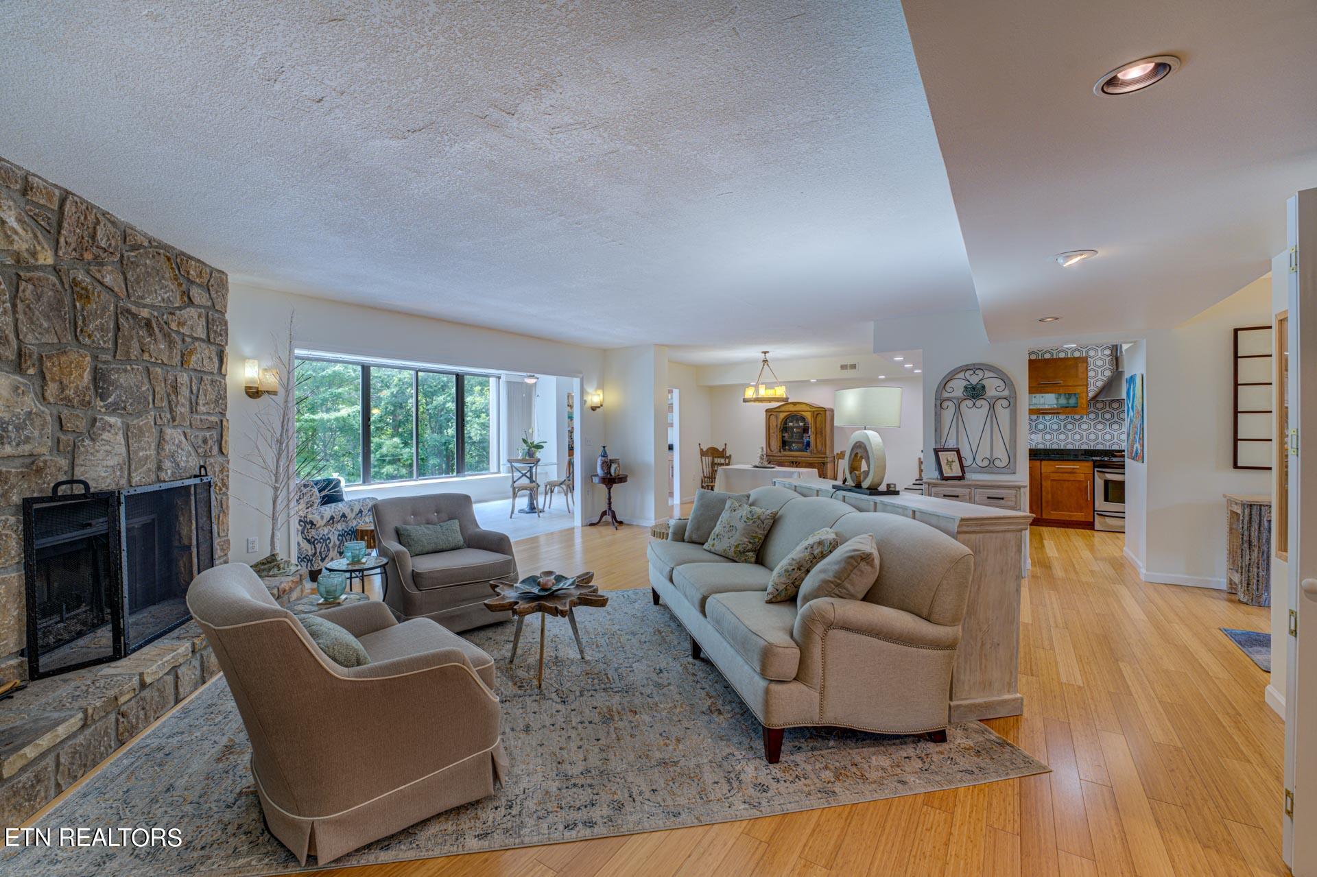 1704 Hidden Hills Road, Unit 207 Gatlinburg, TN 37738 - Photo 17 of 60 LeConte Towers-T--35