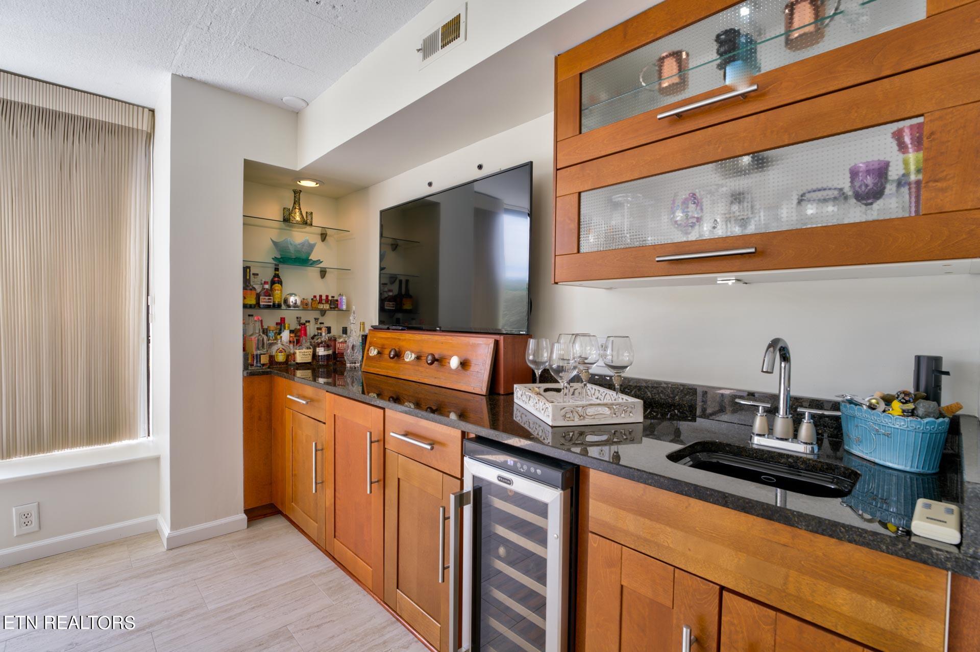 1704 Hidden Hills Road, Unit 207 Gatlinburg, TN 37738 - Photo 18 of 60 LeConte Towers-T--27