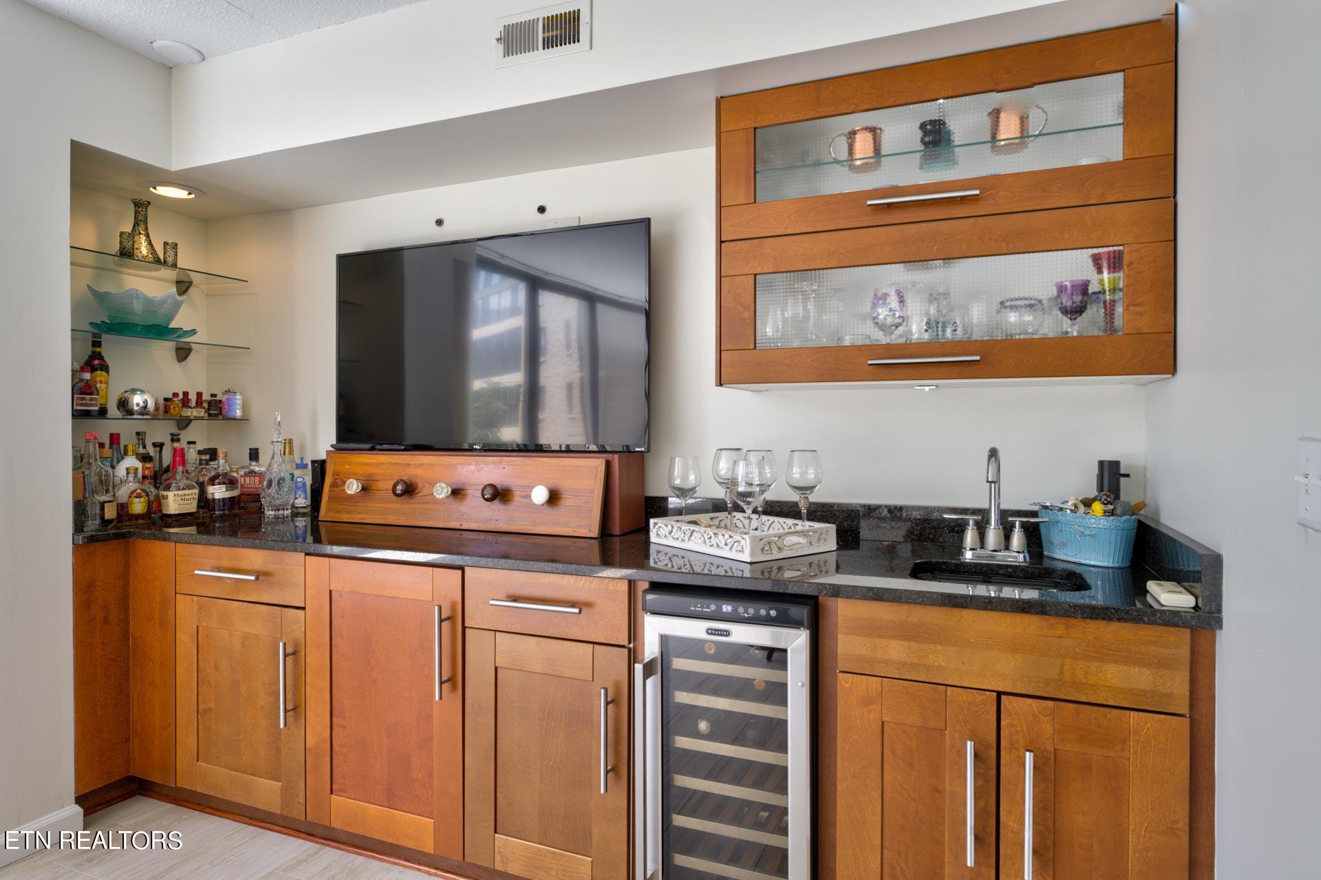 1704 Hidden Hills Road, Unit 207 Gatlinburg, TN 37738 - Photo 19 of 60 LeConte Towers-T--26