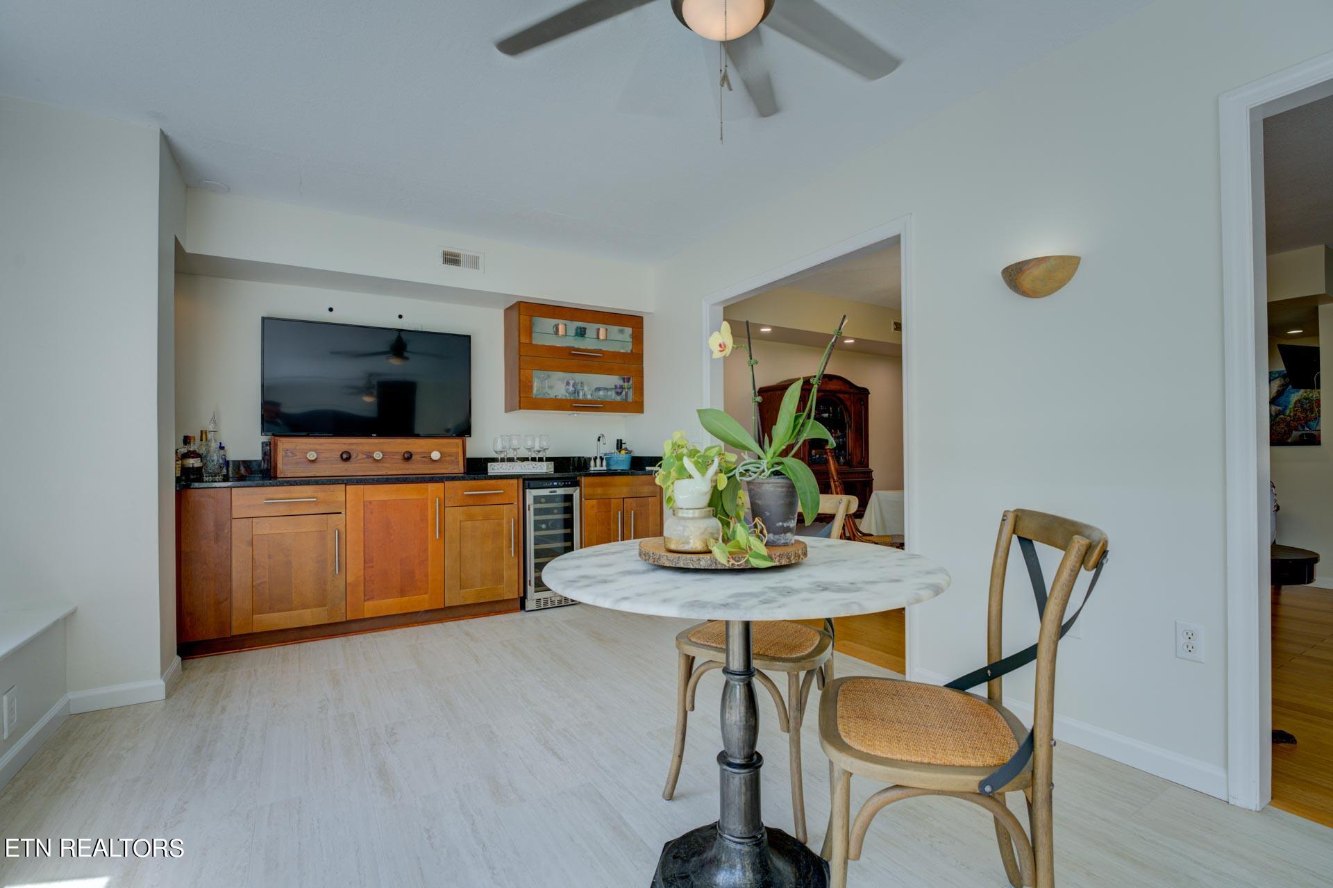 1704 Hidden Hills Road, Unit 207 Gatlinburg, TN 37738 - Photo 20 of 60 LeConte Towers-T--25