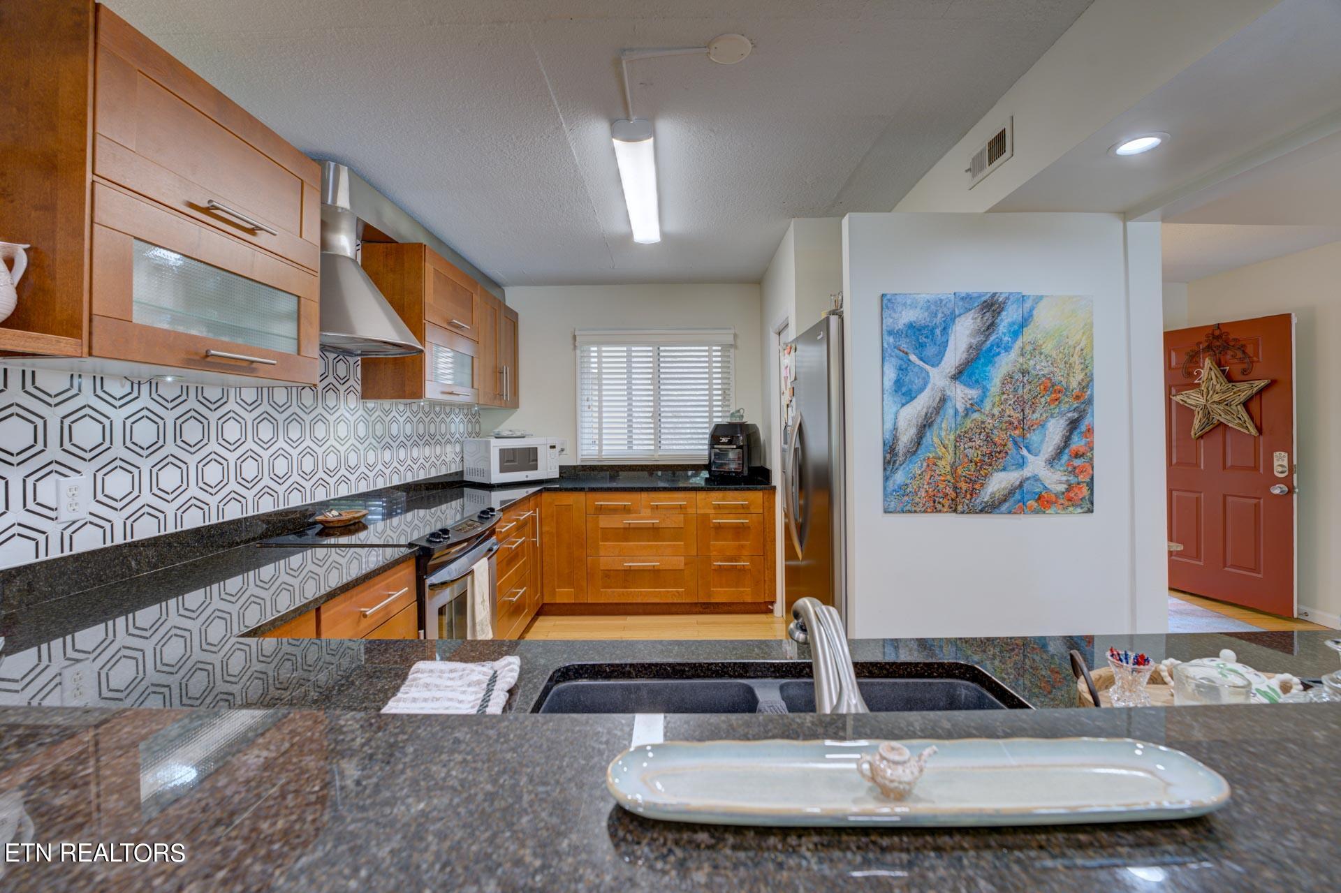 1704 Hidden Hills Road, Unit 207 Gatlinburg, TN 37738 - Photo 8 of 60 LeConte Towers-T--41