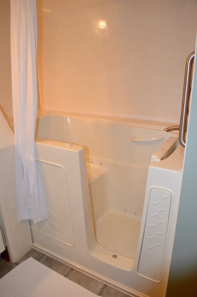 950 Edwards Avenue Fairhope, AL 36532 - Photo 8 of 42 Walk in Tub