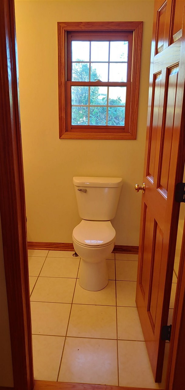 20979 Free Church Road Caledonia, IL 61011 - Photo 24 of 40 a bathroom with a toilet and a shower