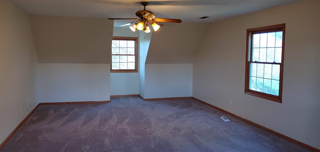 20979 Free Church Road Caledonia, IL 61011 - Photo 28 of 40 an empty room that has a window