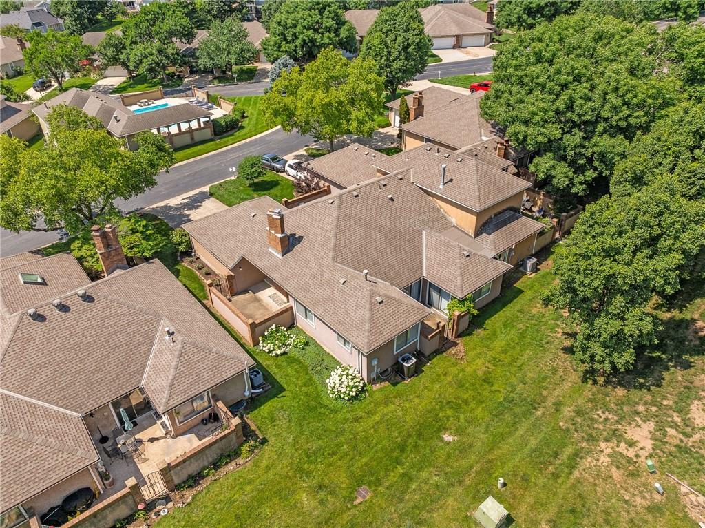 9736 Reeder Street Overland Park, KS 66214 - Photo 36 of 40