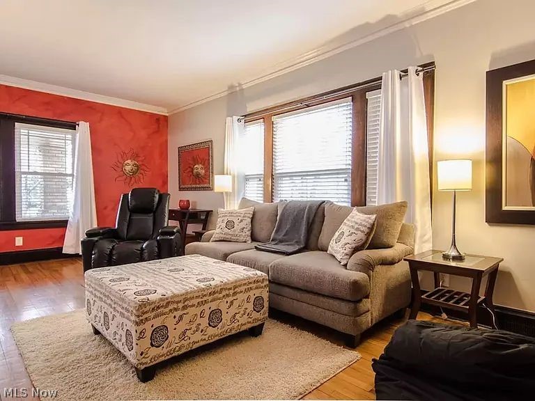 1551 Maple Road Cleveland Heights, OH 44121 - Photo 6 of 25