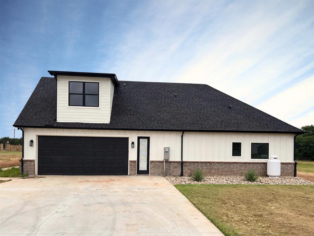 121 Cartwright Park Road Weatherford, TX 76087 - Photo 2 of 17