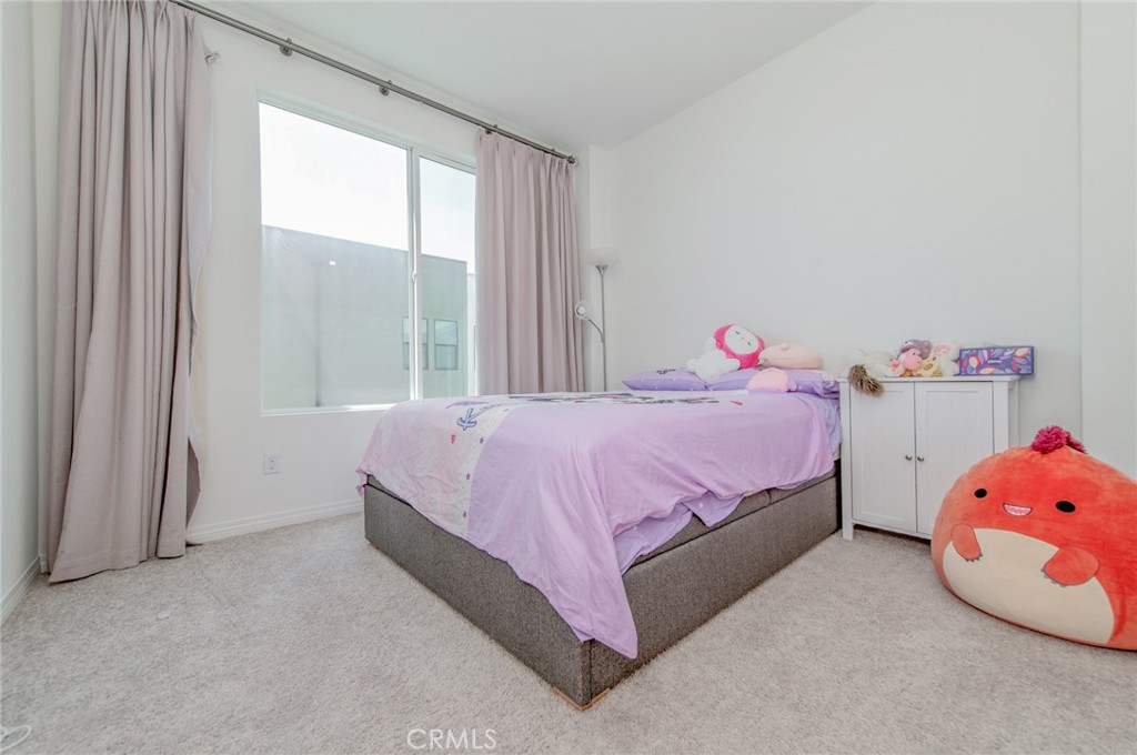 136 Rondo Irvine, CA 92618 - Photo 18 of 54 Gallery Image 18