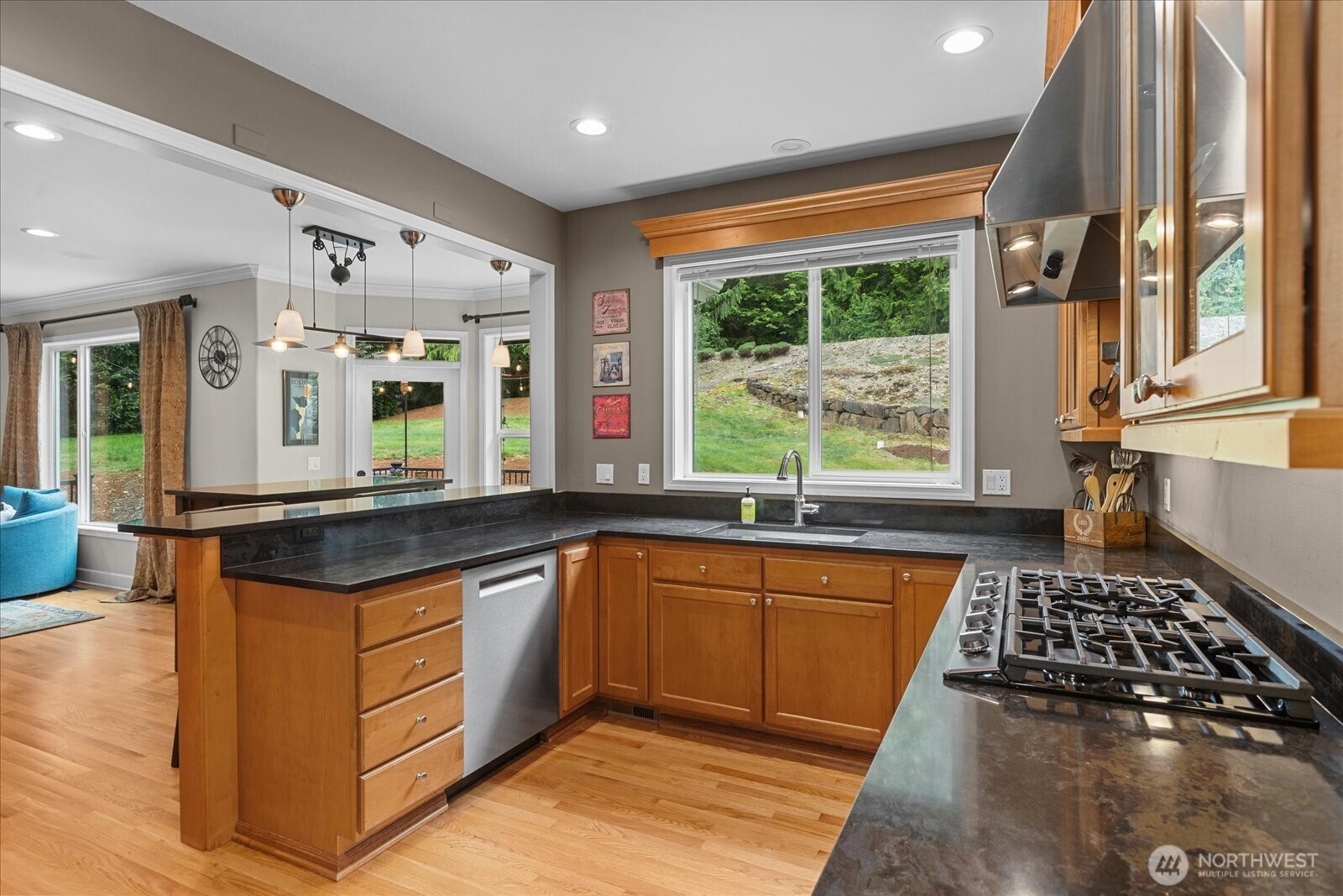 4625 Tolt River Road Northeast Carnation, WA 98014 - Photo 9 of 40