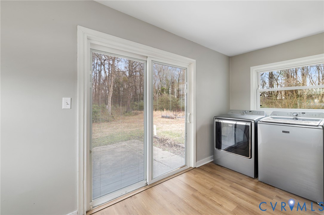 1340 New Market Road Henrico, VA 23231 - Photo 14 of 26 Side sliding door to patio.