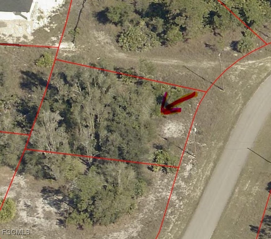 740 Harcourt Avenue Lehigh Acres, FL 33974 - Photo 5 of 7 a view of bath tub