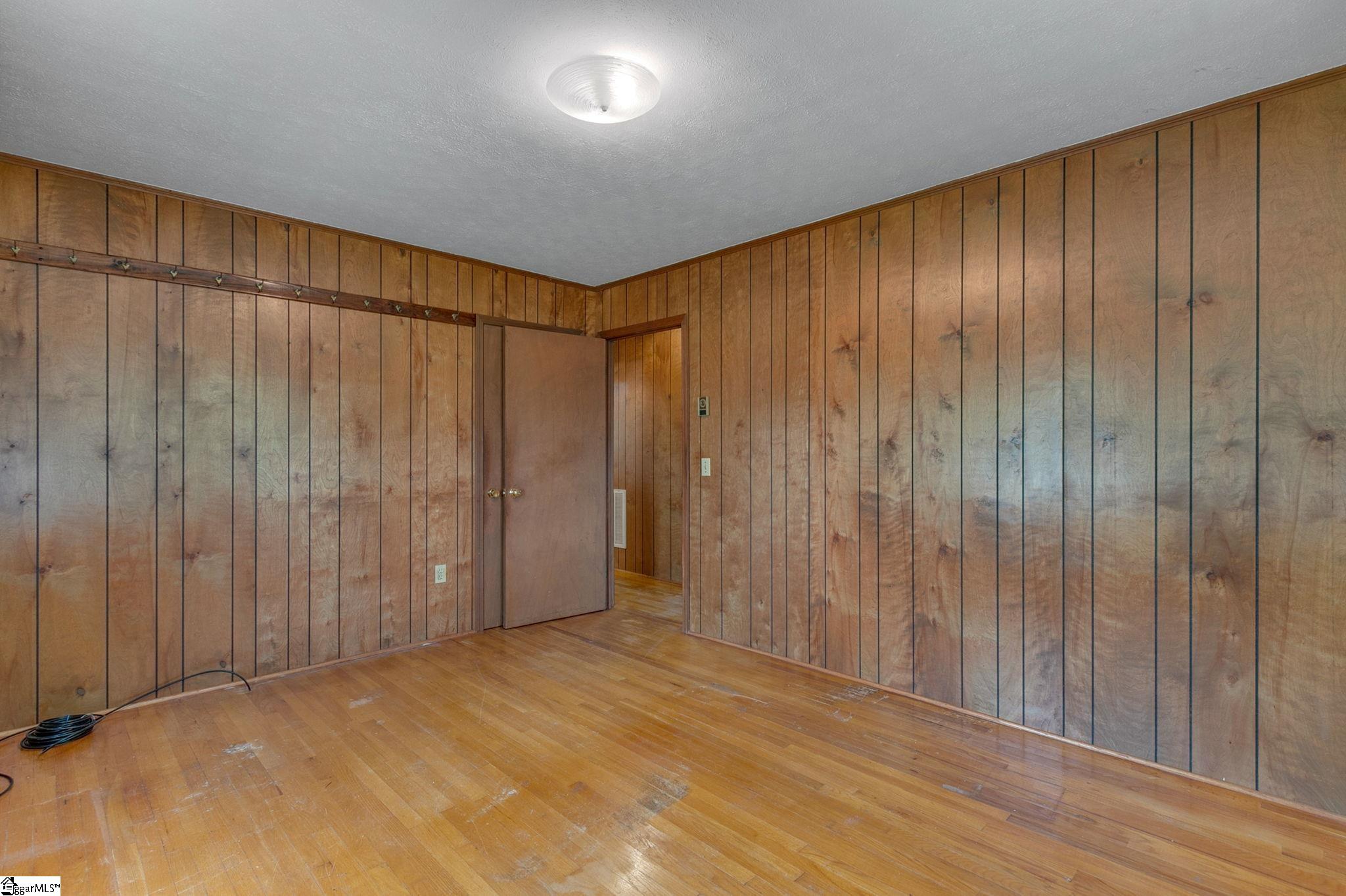 821 Gravley Road Pickens, SC 29671 - Photo 17 of 36