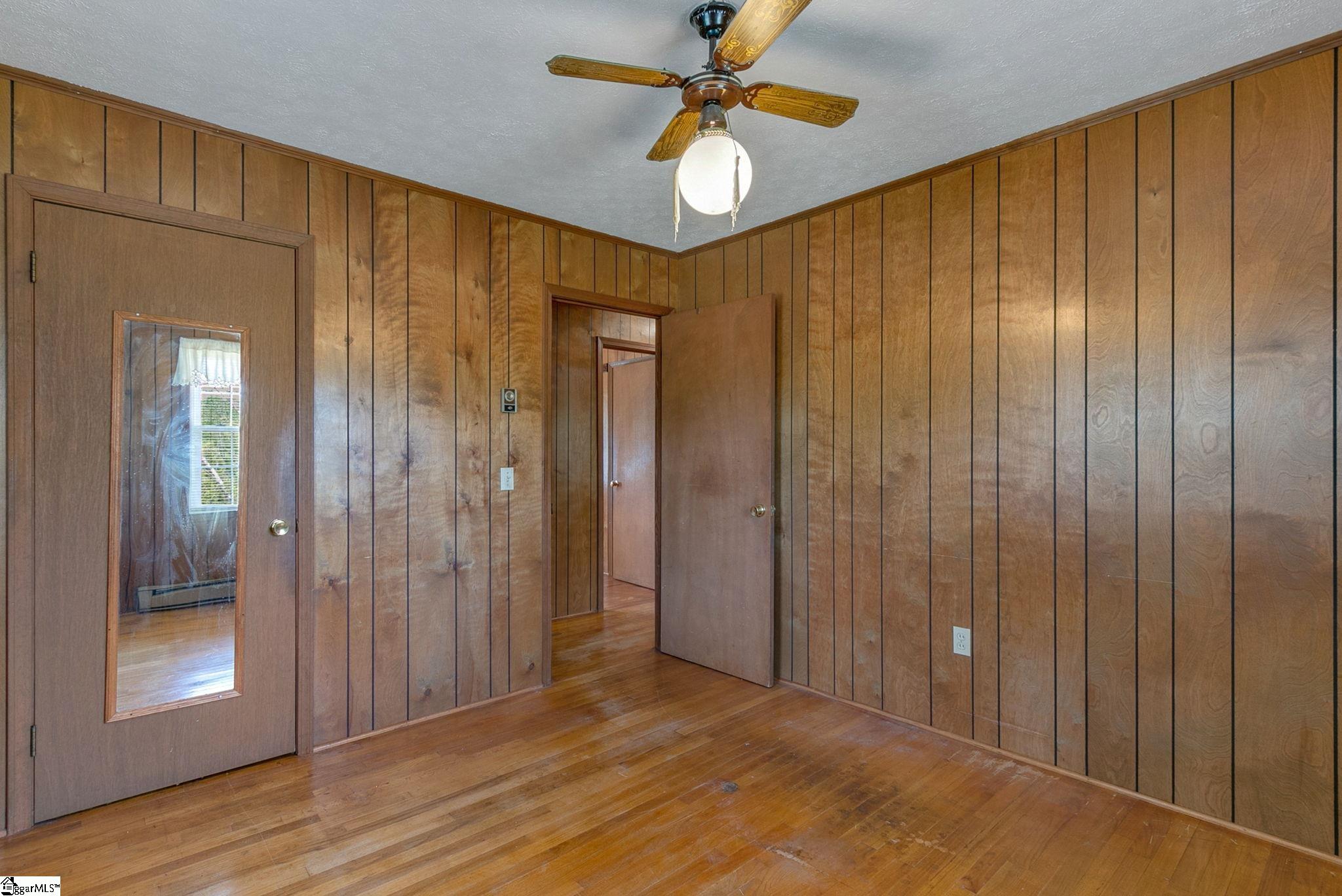 821 Gravley Road Pickens, SC 29671 - Photo 19 of 36