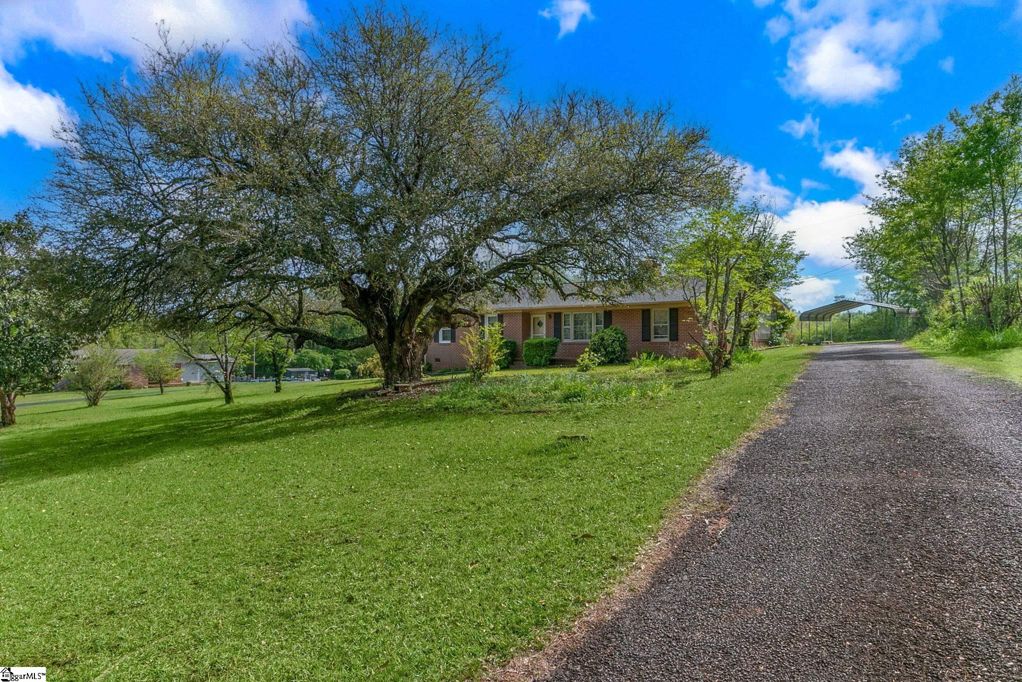 821 Gravley Road Pickens, SC 29671 - Photo 2 of 36