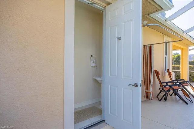 $1,150,000 | 691 92nd Avenue North, Naples, FL 34108