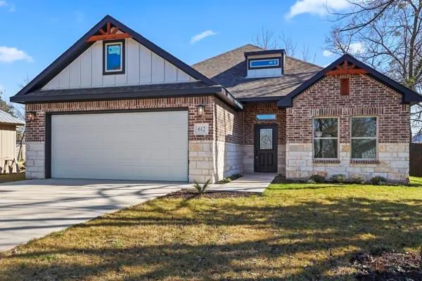 $270,000 | 612 North Us Highway, Celeste, TX 75423