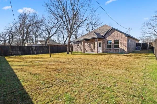 $270,000 | 612 North Us Highway, Celeste, TX 75423