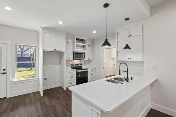 $270,000 | 612 North Us Highway, Celeste, TX 75423