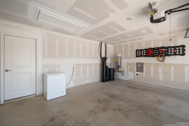 a view of a storage & utility room