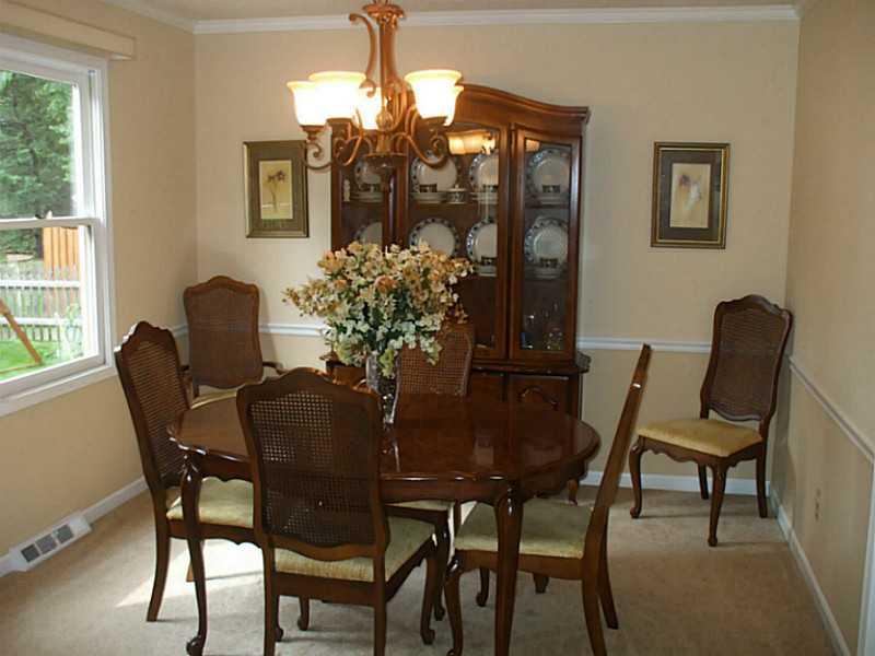 754 Bennett Road Carmel, IN 46032 - Photo 3 of 12 Gallery Image 3