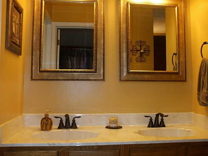 754 Bennett Road Carmel, IN 46032 - Photo 5 of 12 Gallery Image 5
