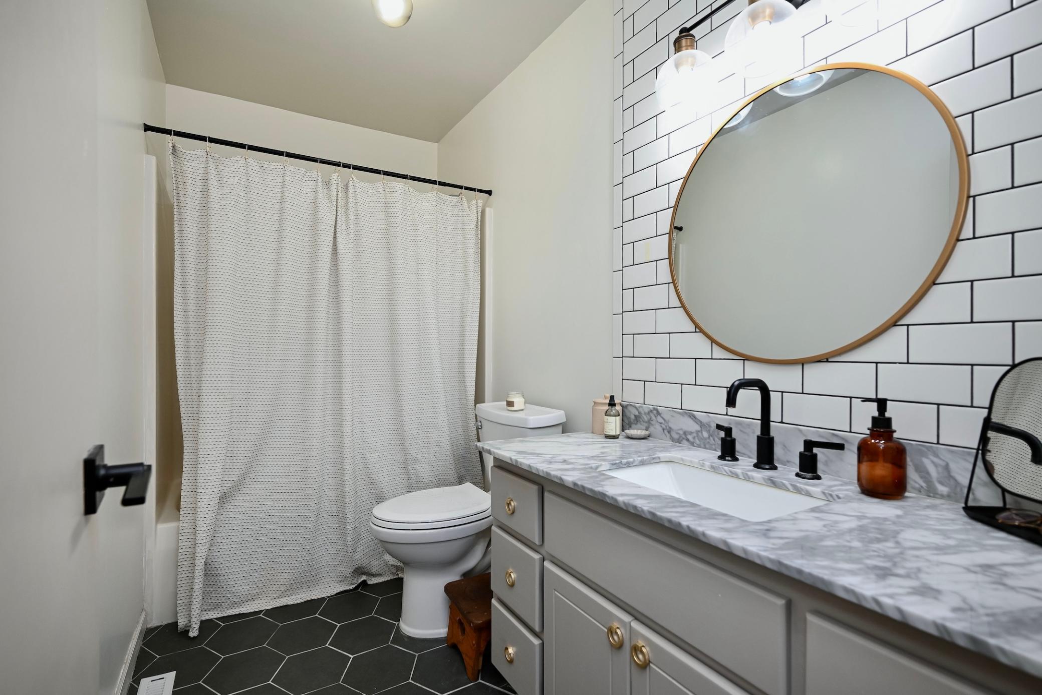 907 East 4th Street Winona, MN 55987 - Photo 11 of 23