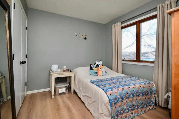 $274,990 | 907 East 4th Street, Winona, MN 55987