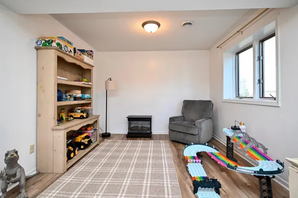 $274,990 | 907 East 4th Street, Winona, MN 55987