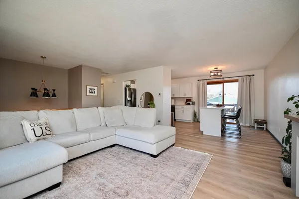 $274,990 | 907 East 4th Street, Winona, MN 55987