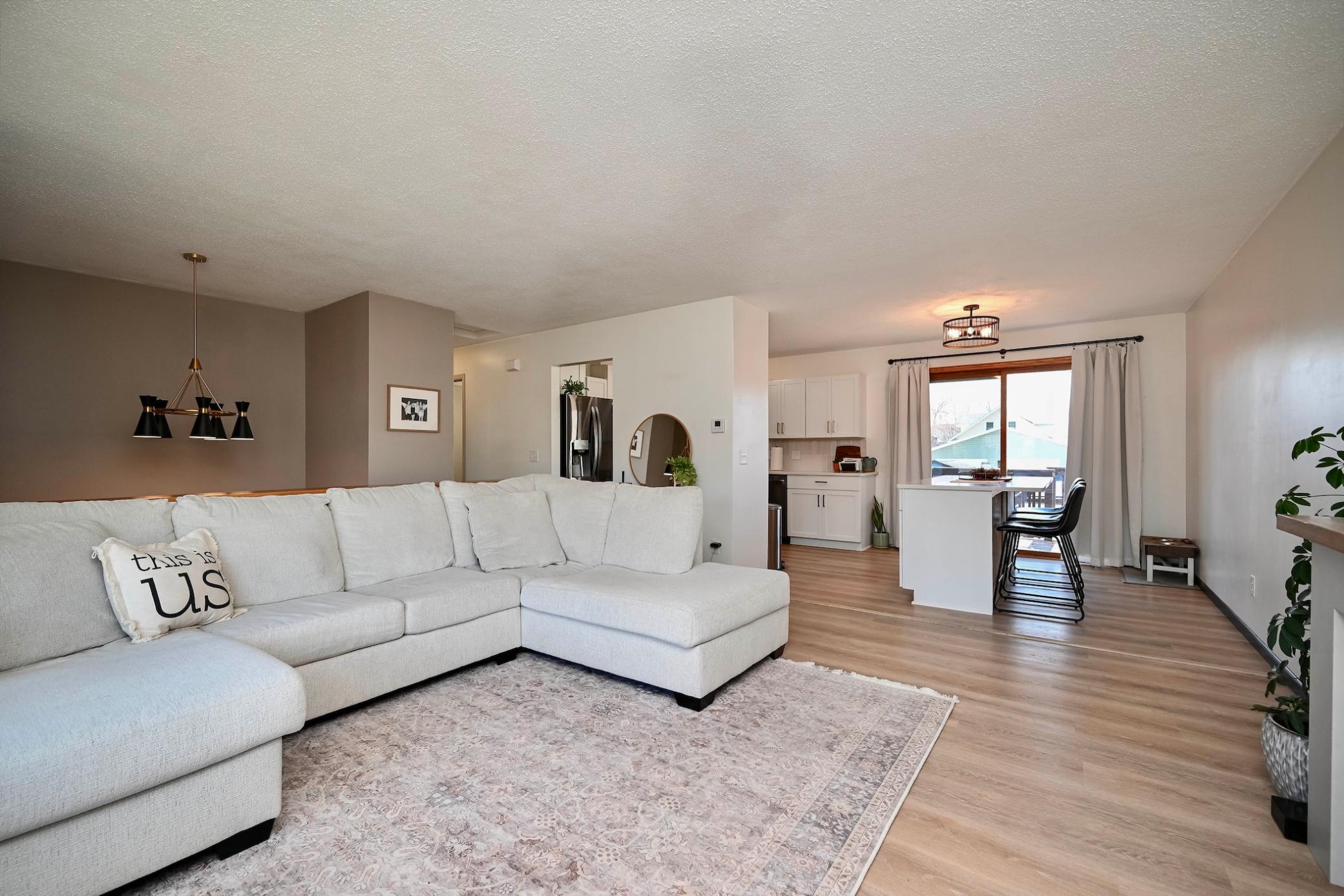 907 East 4th Street Winona, MN 55987 - Photo 2 of 23