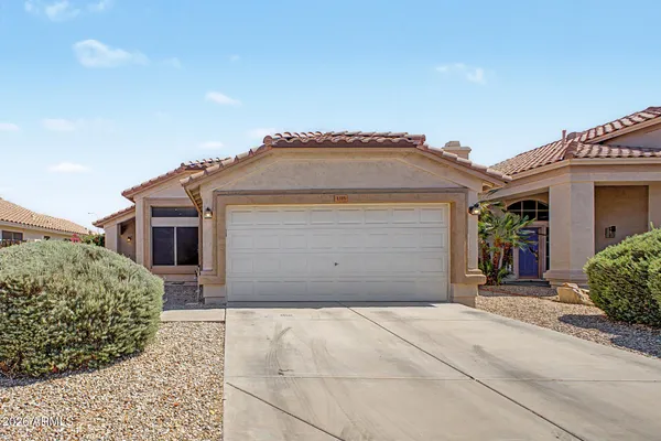 $472,888 | 1315 West Kingbird Drive, Chandler, AZ 85286