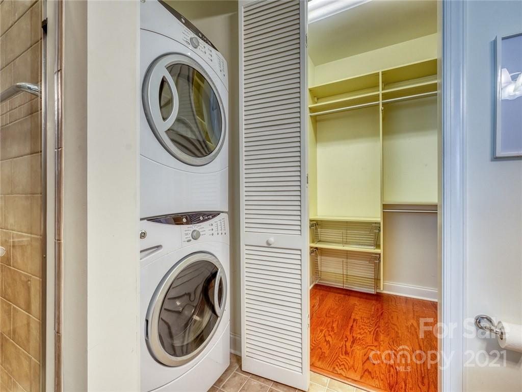 230 South Tryon Street, Unit 904 Charlotte, NC 28202 - Photo 13 of 17