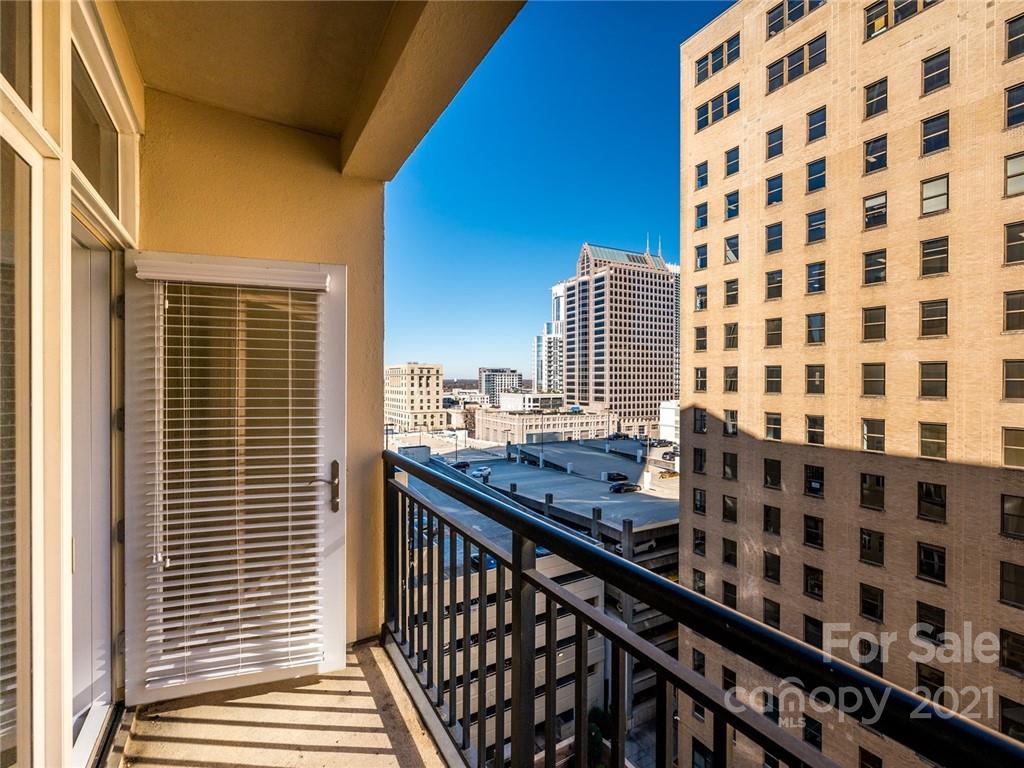 230 South Tryon Street, Unit 904 Charlotte, NC 28202 - Photo 14 of 17