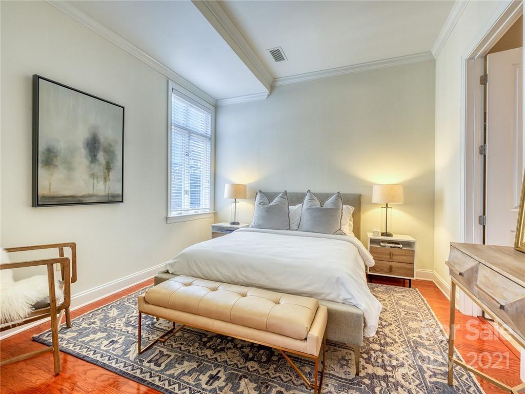 230 South Tryon Street, Unit 904 Charlotte, NC 28202 - Photo 9 of 17