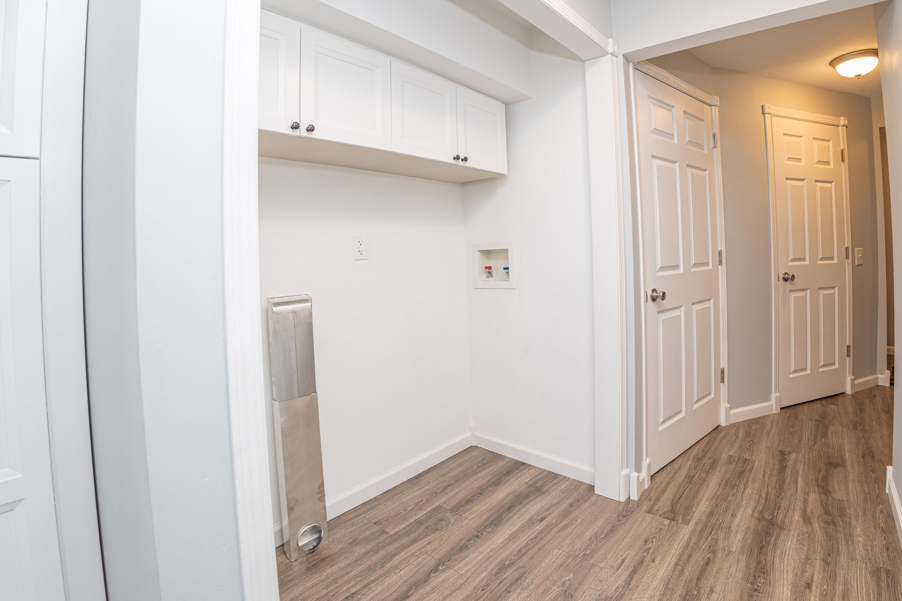 225 3rd Benton, WI 53803 - Photo 7 of 21