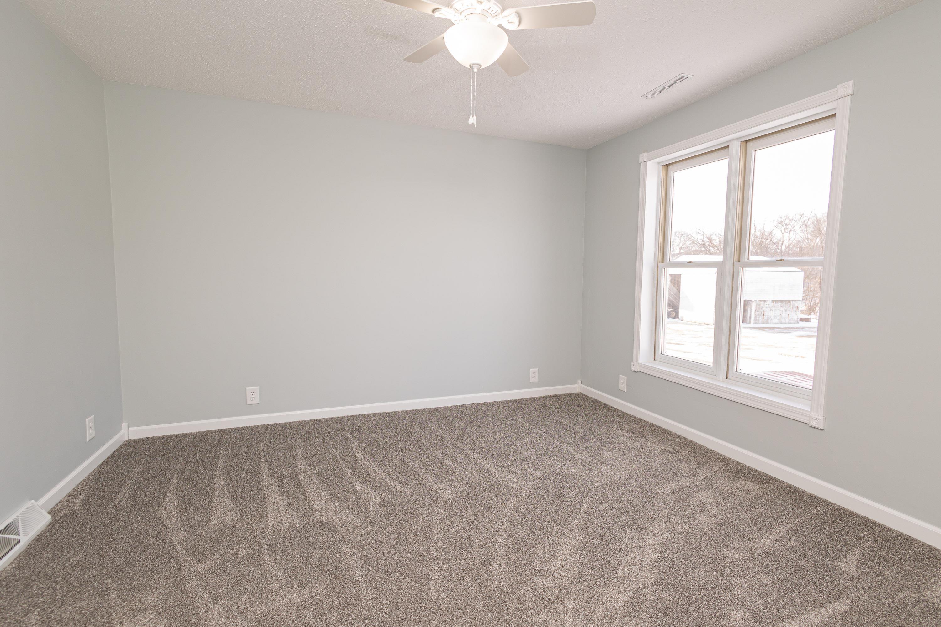 225 3rd Benton, WI 53803 - Photo 10 of 21