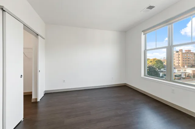 $1,824 | 2420 East Capitol Drive, Unit 410, Shorewood, WI 53211