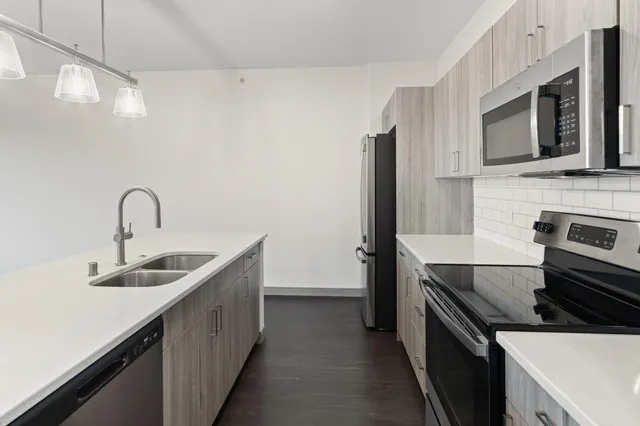 $1,824 | 2420 East Capitol Drive, Unit 410, Shorewood, WI 53211